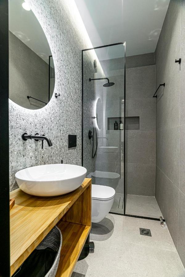 Clic - Comfort Luxury In City Of Ioannina Ngoại thất bức ảnh